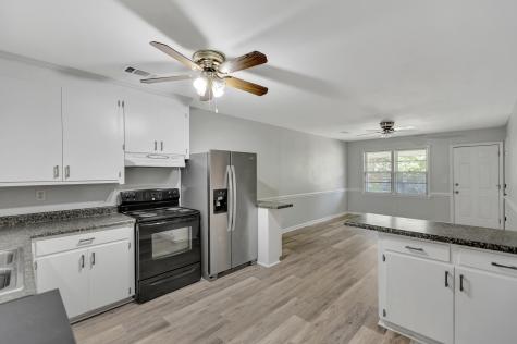 1746 E Avalon Circle Charleston SC 29407