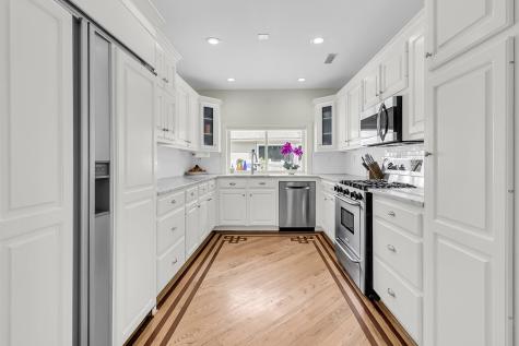 2142 Golfview Drive Charleston SC 29412