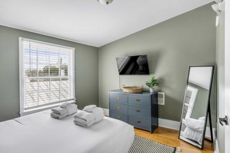 140 Spring Street Charleston SC 29403