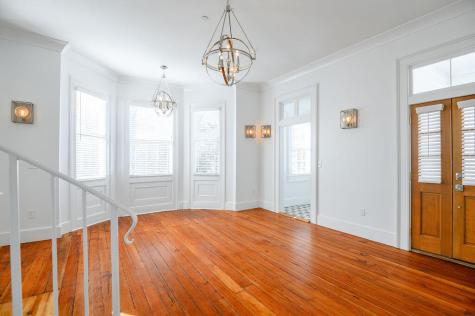 176 Broad Street Charleston SC 29401