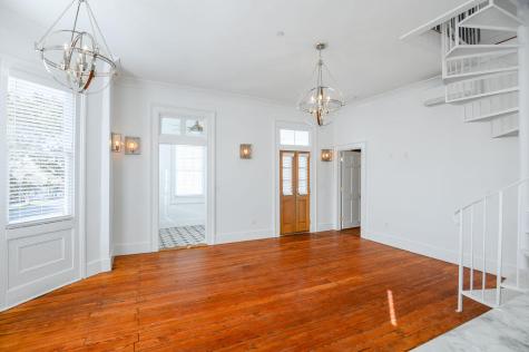 176 Broad Street Charleston SC 29401