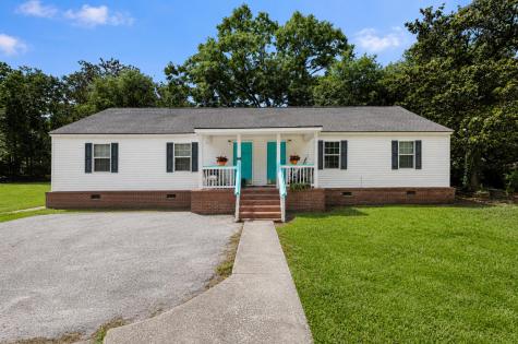 7625 E Oakridge Circle North Charleston SC 29420