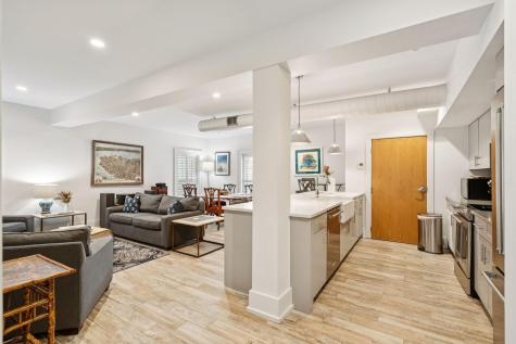 241 East Bay Street Charleston SC 29401