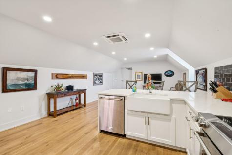 241 East Bay Street Charleston SC 29401