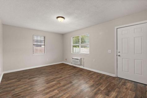 1820 Iris Street North Charleston SC 29405