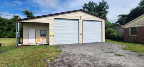 48 W Huggins Street Manning SC 29102