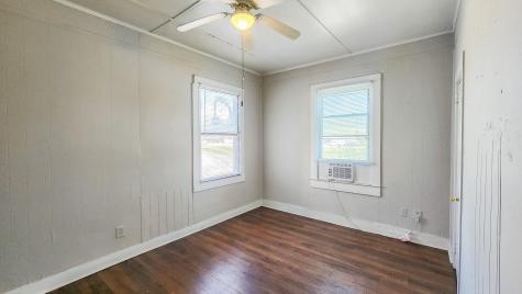 1902 Iris Street North Charleston SC 29405