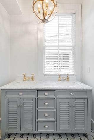 176-178 Broad Street Charleston SC 29401