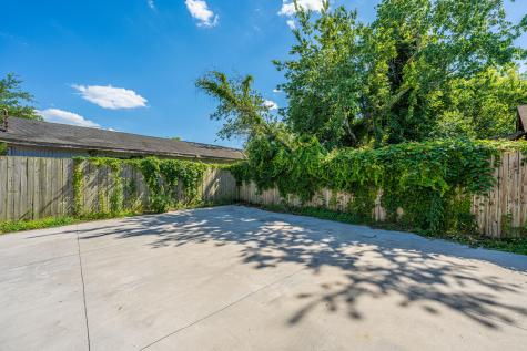 2001 Hugo Avenue North Charleston SC 29405