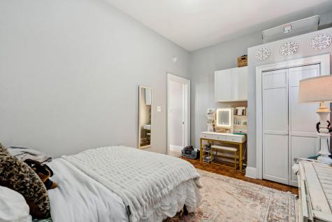 208 Calhoun Street Charleston SC 29401