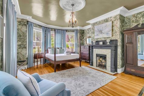 184 Ashley Avenue Charleston SC 29403