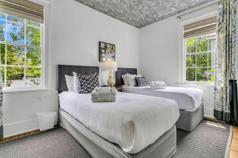 184 Ashley Avenue Charleston SC 29403