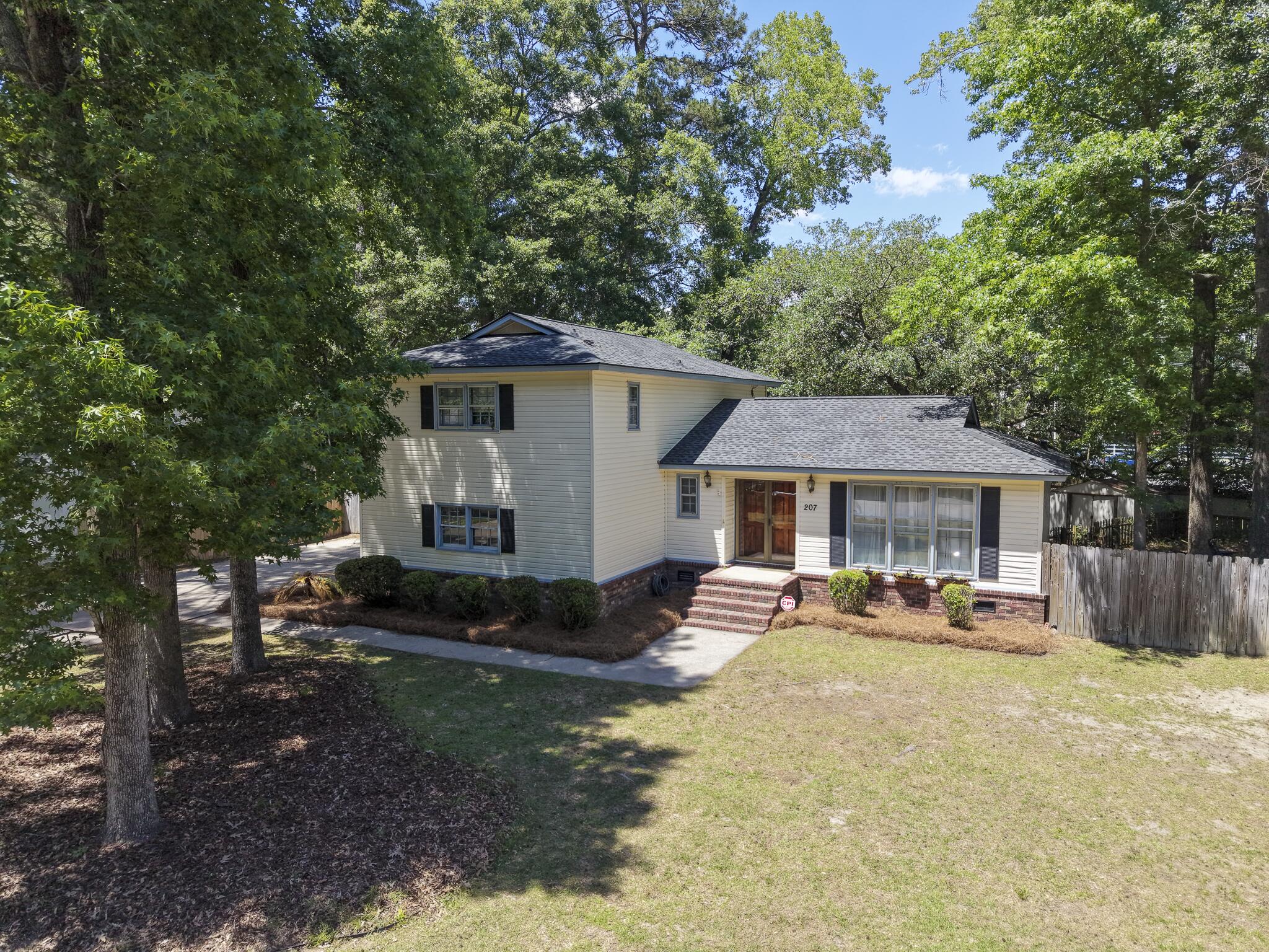207 Foxcroft Lane Summerville SC 29485