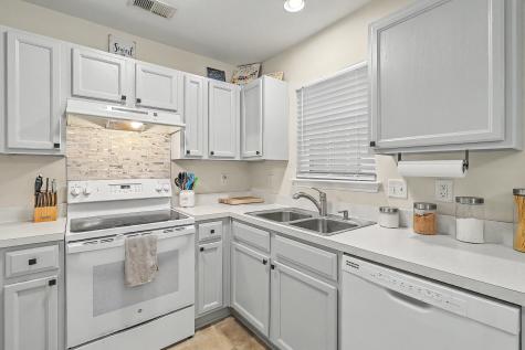 7982 Shadow Oak Drive North Charleston SC 29406