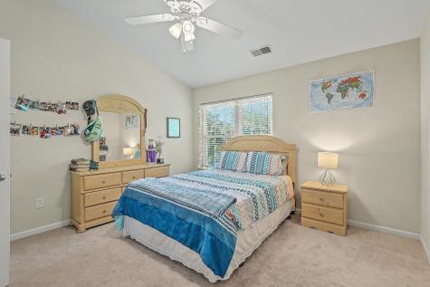 7982 Shadow Oak Drive North Charleston SC 29406