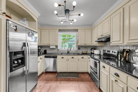 1326 Stoney Street Charleston SC 29407