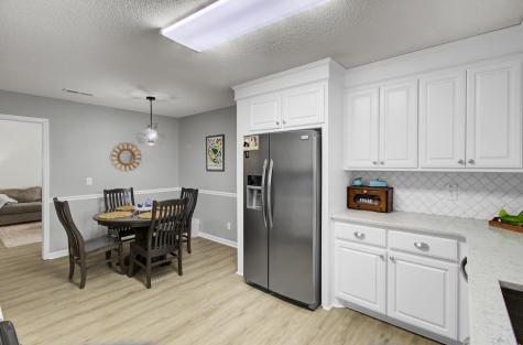 212 Thames Avenue Summerville SC 29485