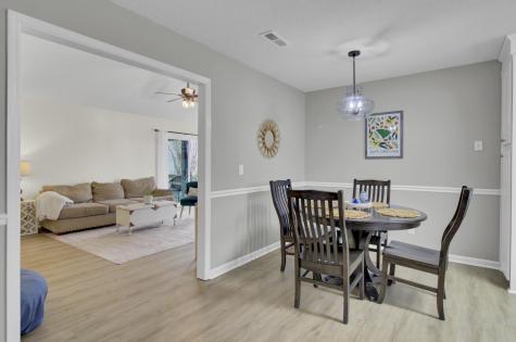 212 Thames Avenue Summerville SC 29485