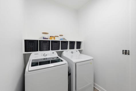 8528 Falling Leaf Lane North Charleston SC 29420