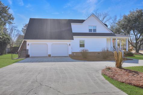 1109 Hollybrooke Drive Moncks Corner SC 29461