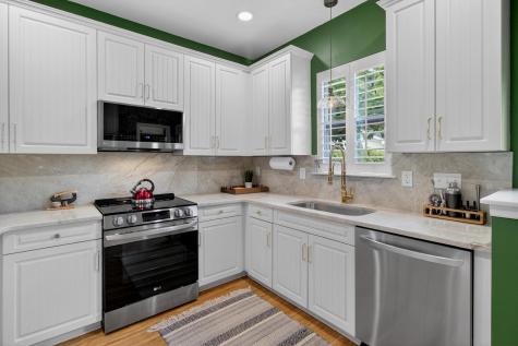 404 Forsythia Avenue Summerville SC 29483