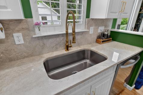 404 Forsythia Avenue Summerville SC 29483