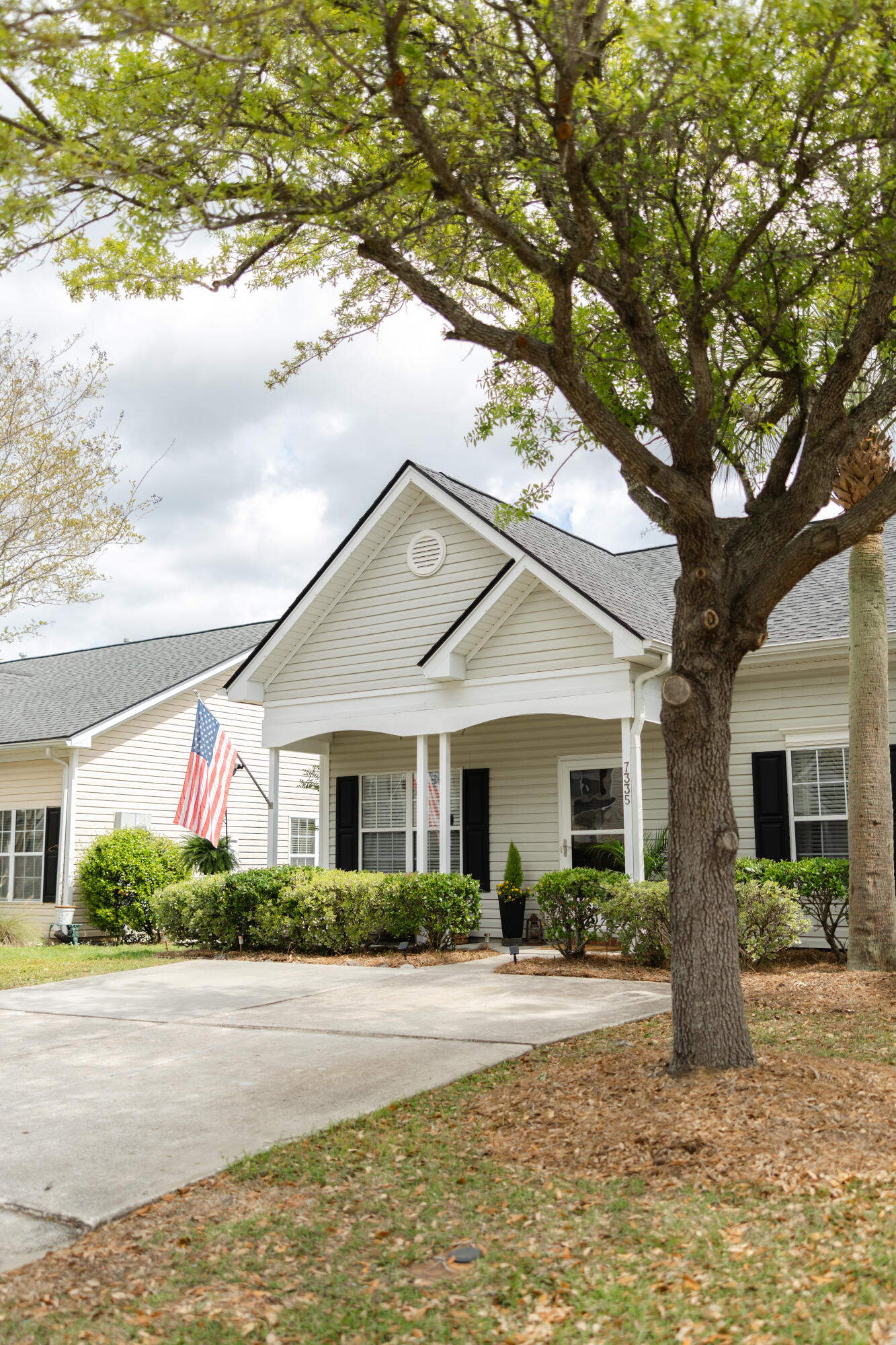 7335 Suncatcher Drive Hanahan SC 29410