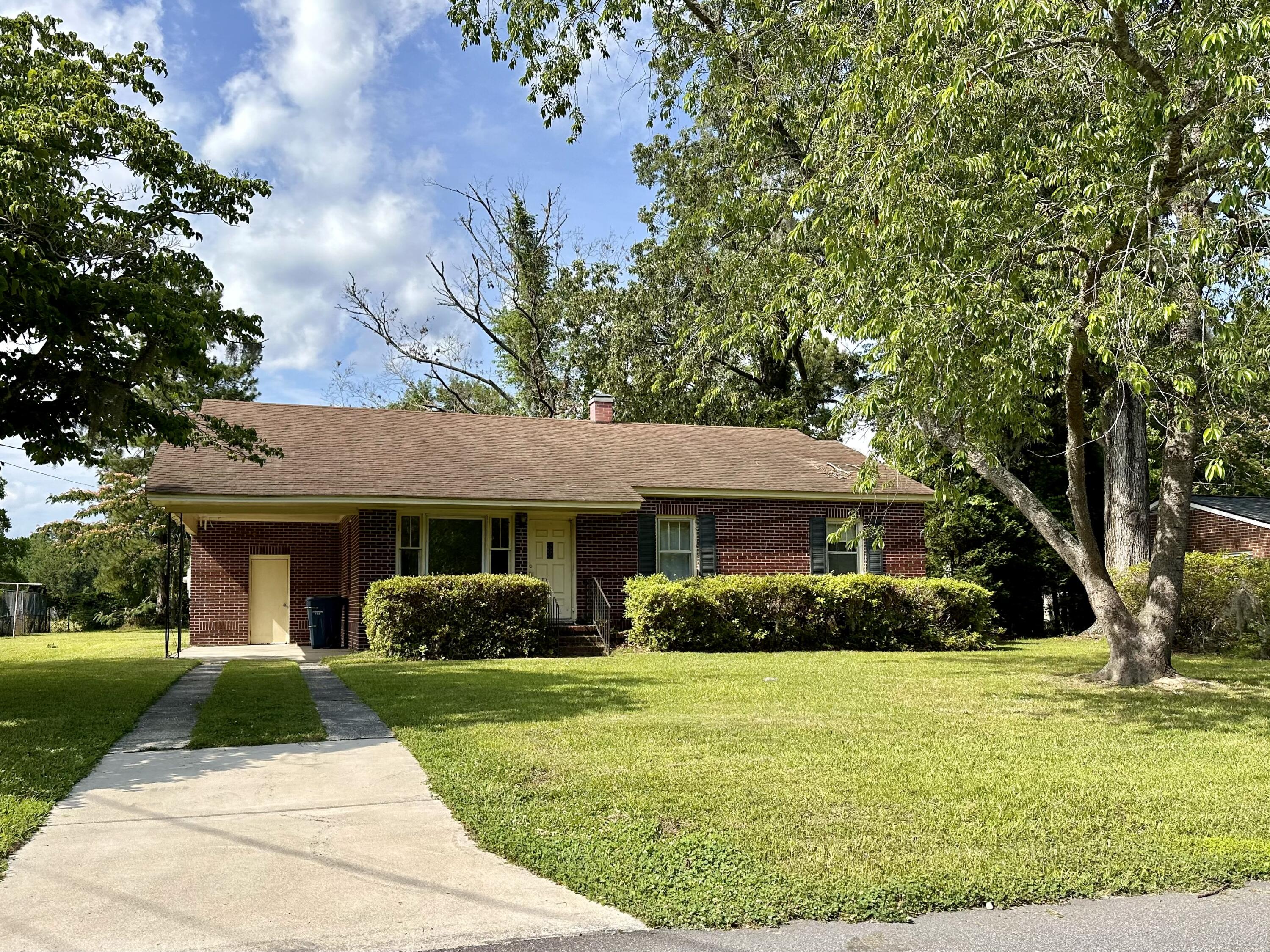 2926 Bolton Road Charleston SC 29414