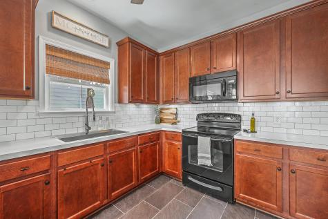 1755 Bee Balm Road Johns Island SC 29455
