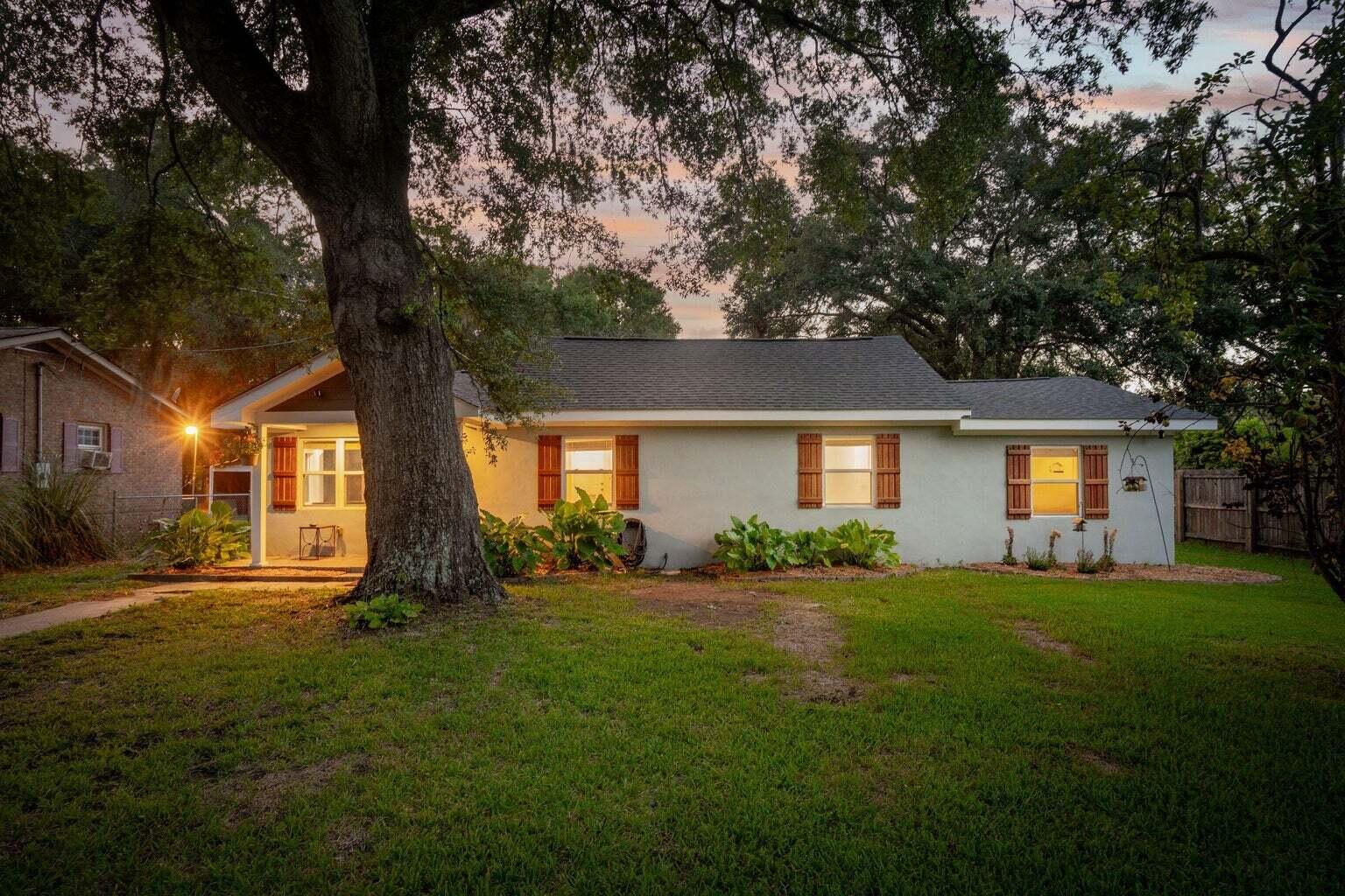 1540 Fort Johnson Road Charleston SC 29412