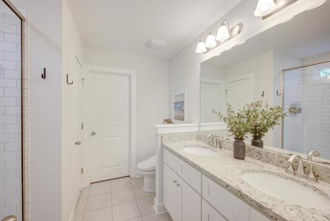 4989 Alpha Street North Charleston SC 29405