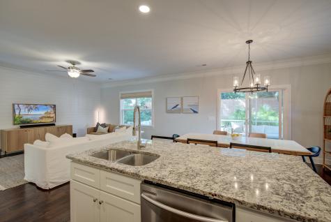 4989 Alpha Street North Charleston SC 29405