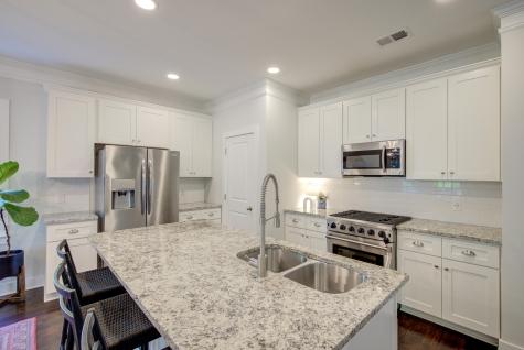4989 Alpha Street North Charleston SC 29405