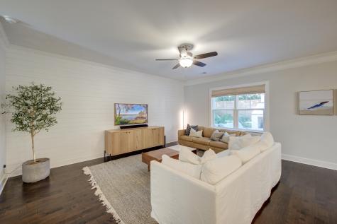 4989 Alpha Street North Charleston SC 29405