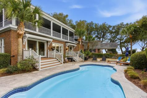 2 Pierates Cruz Mount Pleasant SC 29464