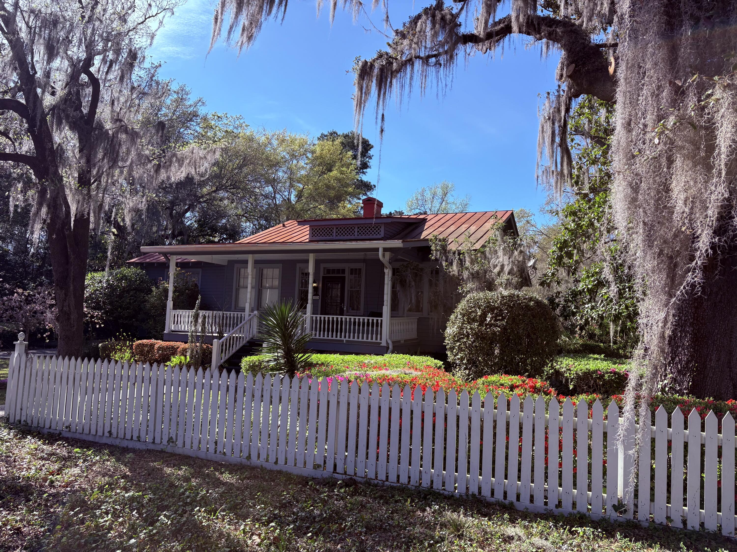 102 S Palmetto Street Summerville SC 29483