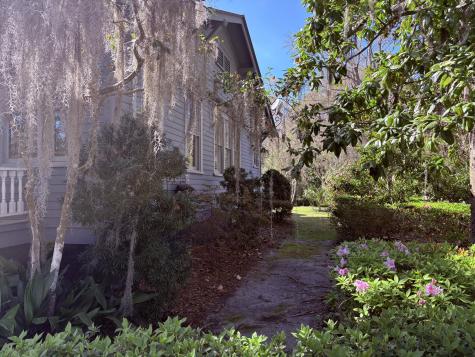 102 S Palmetto Street Summerville SC 29483