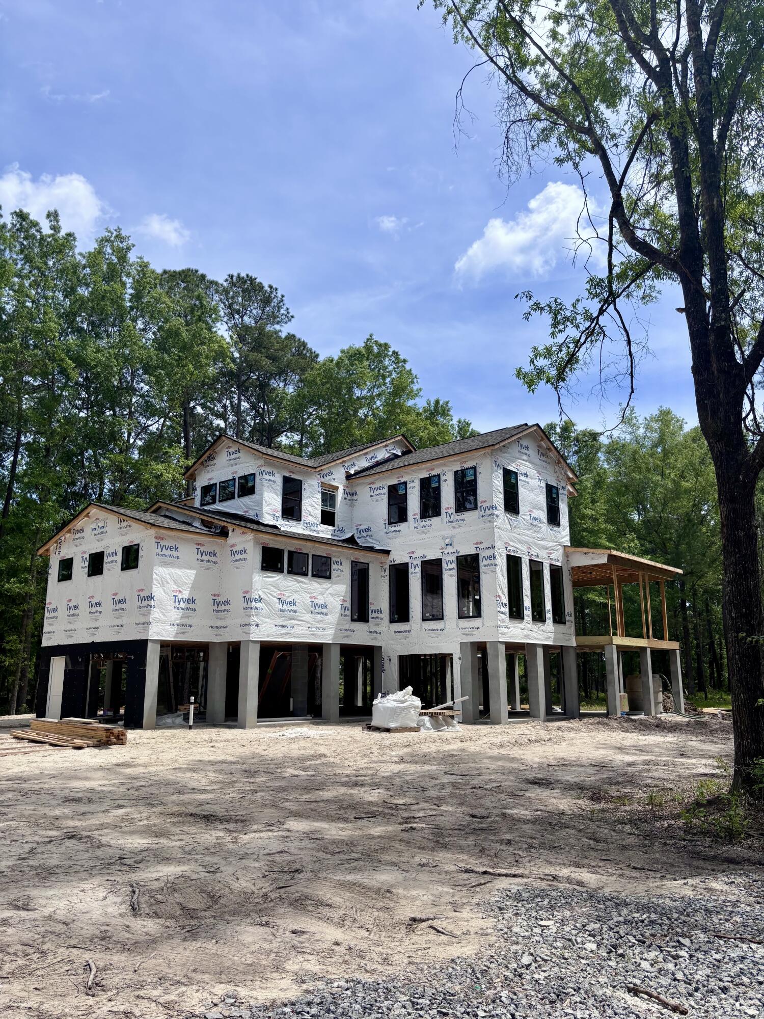 815 Yaupon Drive Charleston SC 29492