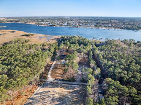 815 Yaupon Drive Charleston SC 29492