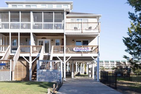 3611 Yacht Club Road Edisto Island SC 29438