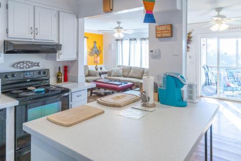 3611 Yacht Club Road Edisto Island SC 29438