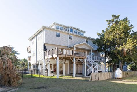 3611 Yacht Club Road Edisto Island SC 29438