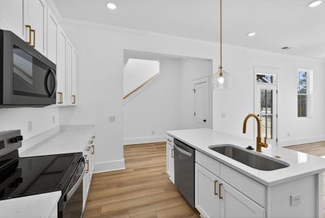 105 Kenneth Lane Summerville SC 29486