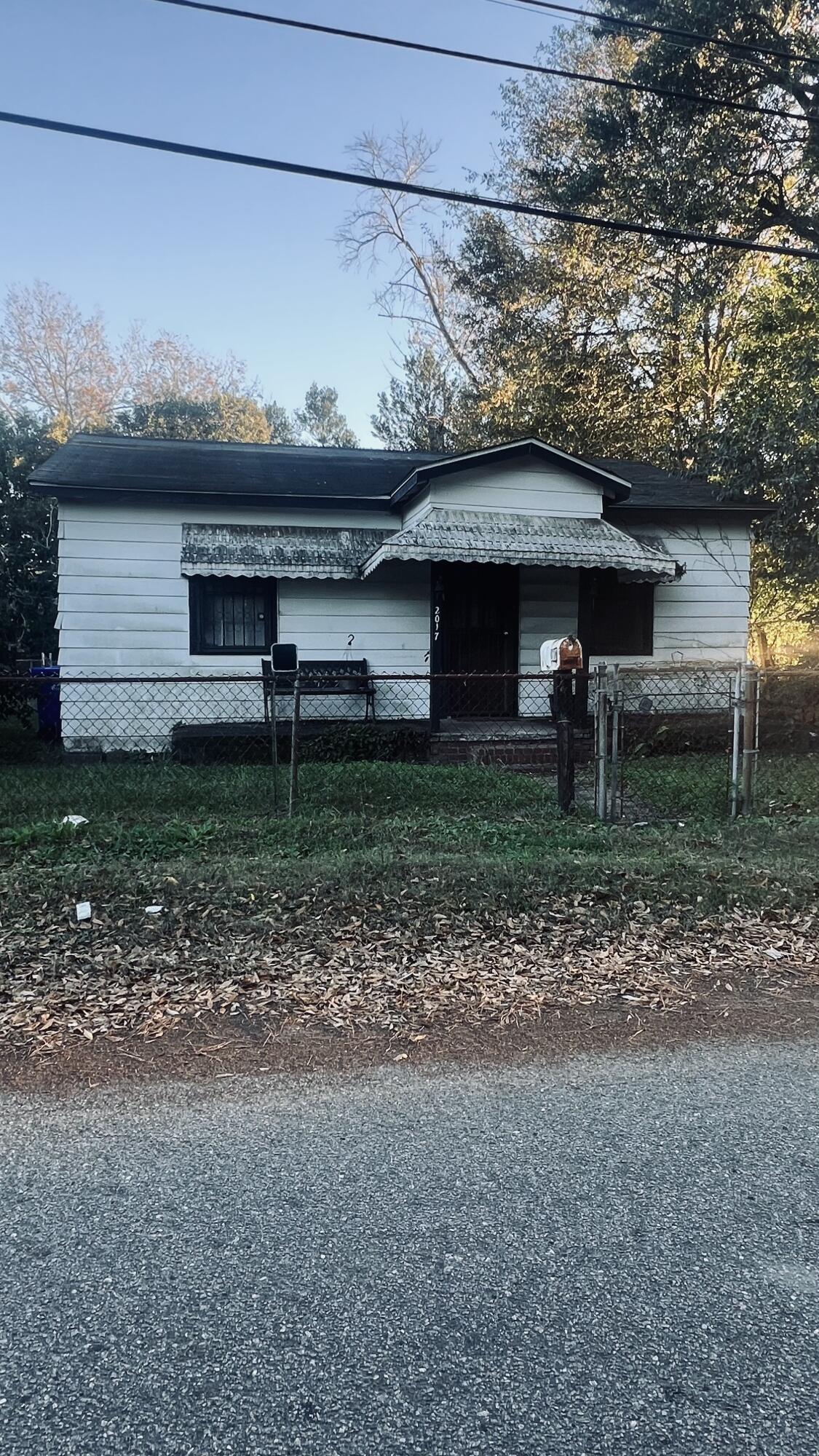 2017 Hampton Avenue North Charleston SC 29405