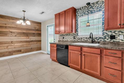 246 Winding Trail Lane Summerville SC 29486