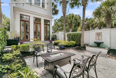 126 Ionsborough Street Mount Pleasant SC 29464