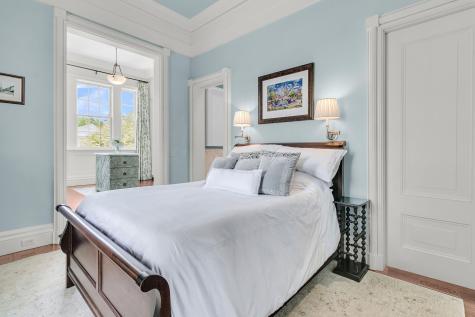 126 Ionsborough Street Mount Pleasant SC 29464