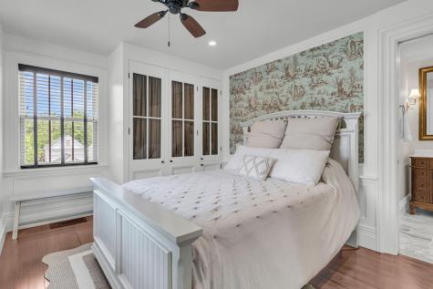 126 Ionsborough Street Mount Pleasant SC 29464