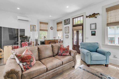 126 Ionsborough Street Mount Pleasant SC 29464