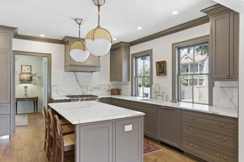 55 Elizabeth Street Charleston SC 29403